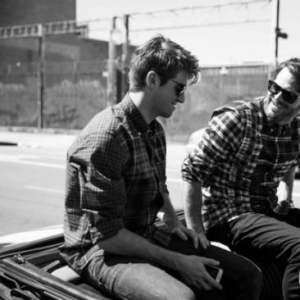 TOMMY HILFIGER宣布当红流行团体The Chainsmokers出任全球男装品牌大使